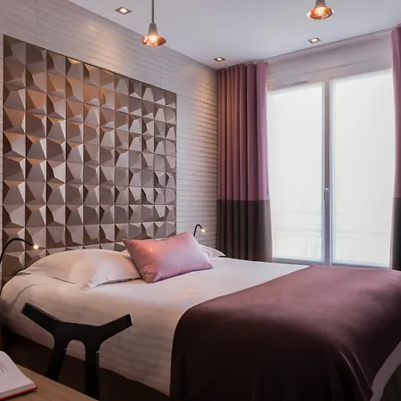 Hotel Atala Champs Elysees Paris