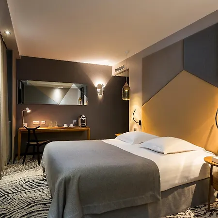 Hotel Atala Champs Elysees 4*