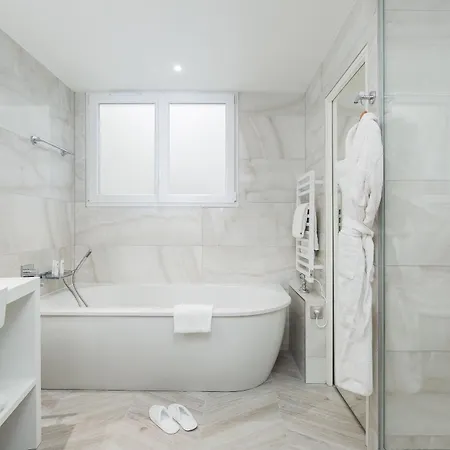 Atala Champs Elysees 4* Paris