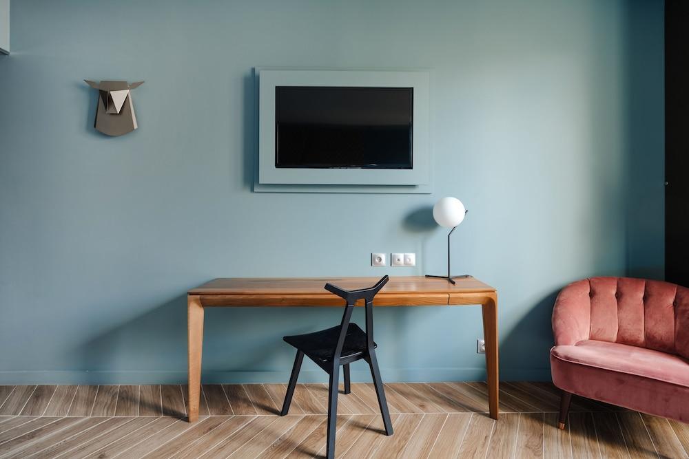 Hotel Atala Champs Elysees 4*