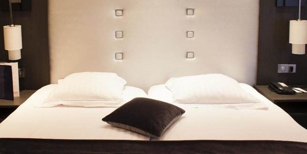 Hotel Atala Champs Elysees Paris